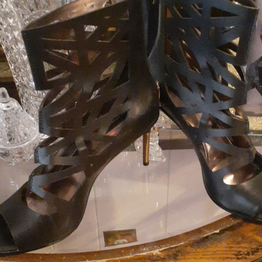 Bcbg  shoes